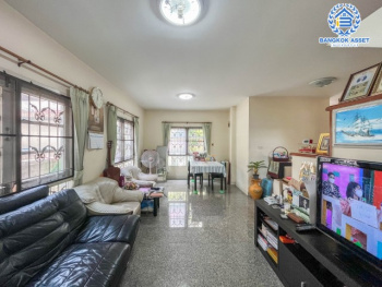 *****บ้านเดี่ยวมือสองย่านกรุงเทพฯ ม.วราภิรมย์ สุขาภิบาล5 เนื้อที่กว้างขวางถึงเกือบ 53 ตร.ว. ฟังก์ชัน 3 ห้องนอน 3 ห้องน้ำ 2 ที่จอดรถ บนทำเลเชื่อมต่อถ.รามอินทรา ถ.สายไหม และถ.พหลโยธิน ใกล้สนามบินดอนเมือง, ทางด่วน "รามอินทรา" และรถไฟฟ้าสายสีเขียว "สถานีสายหยุด"